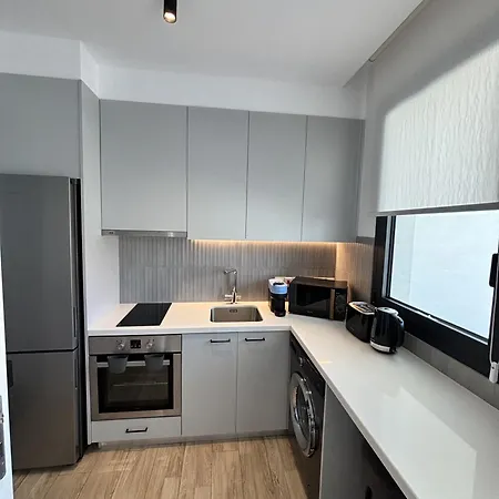 Yamas Olympia Old Town Marvel Apartment *